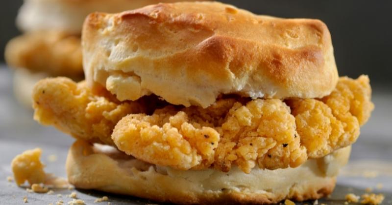 Chickun & Pimento Cheese Biscuit